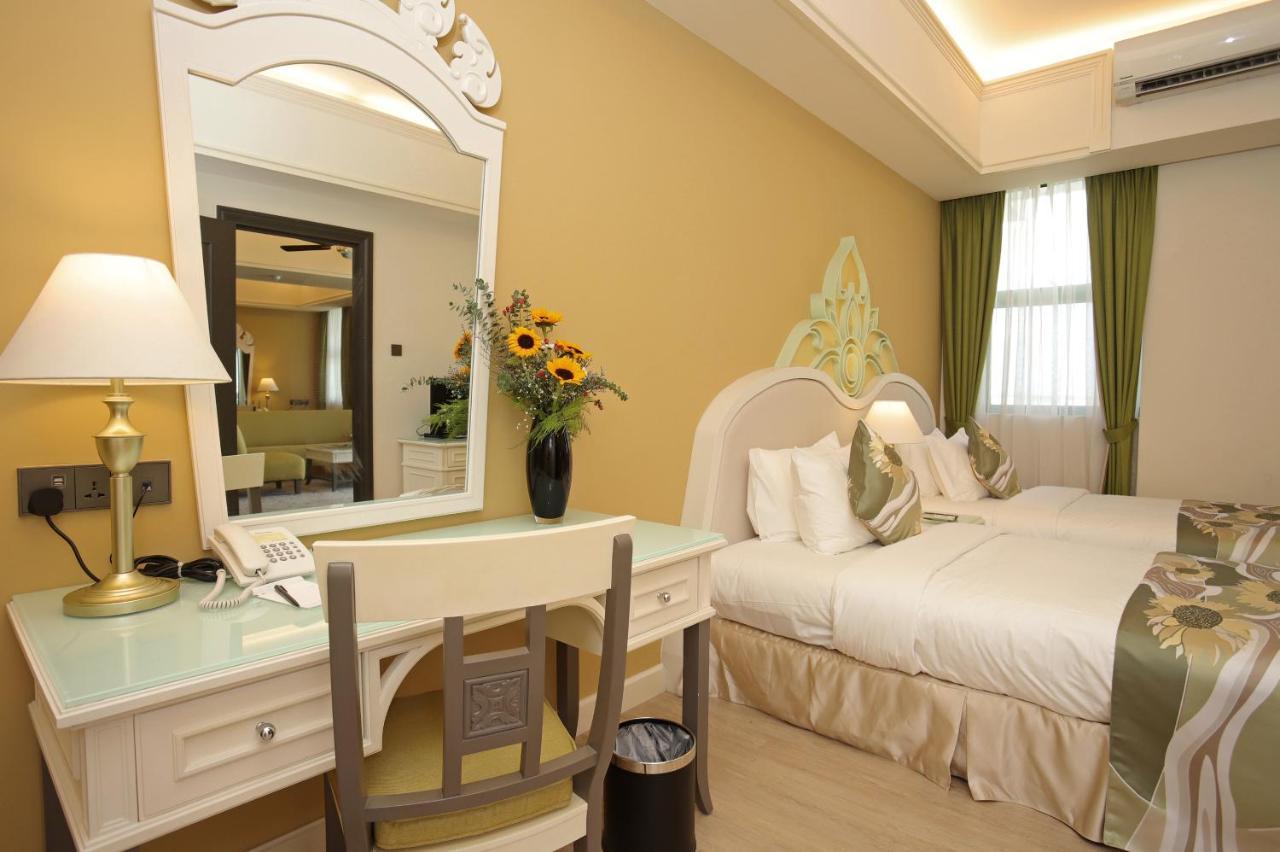 Himawari Hotel Apartments Phnom Penh Bagian luar foto