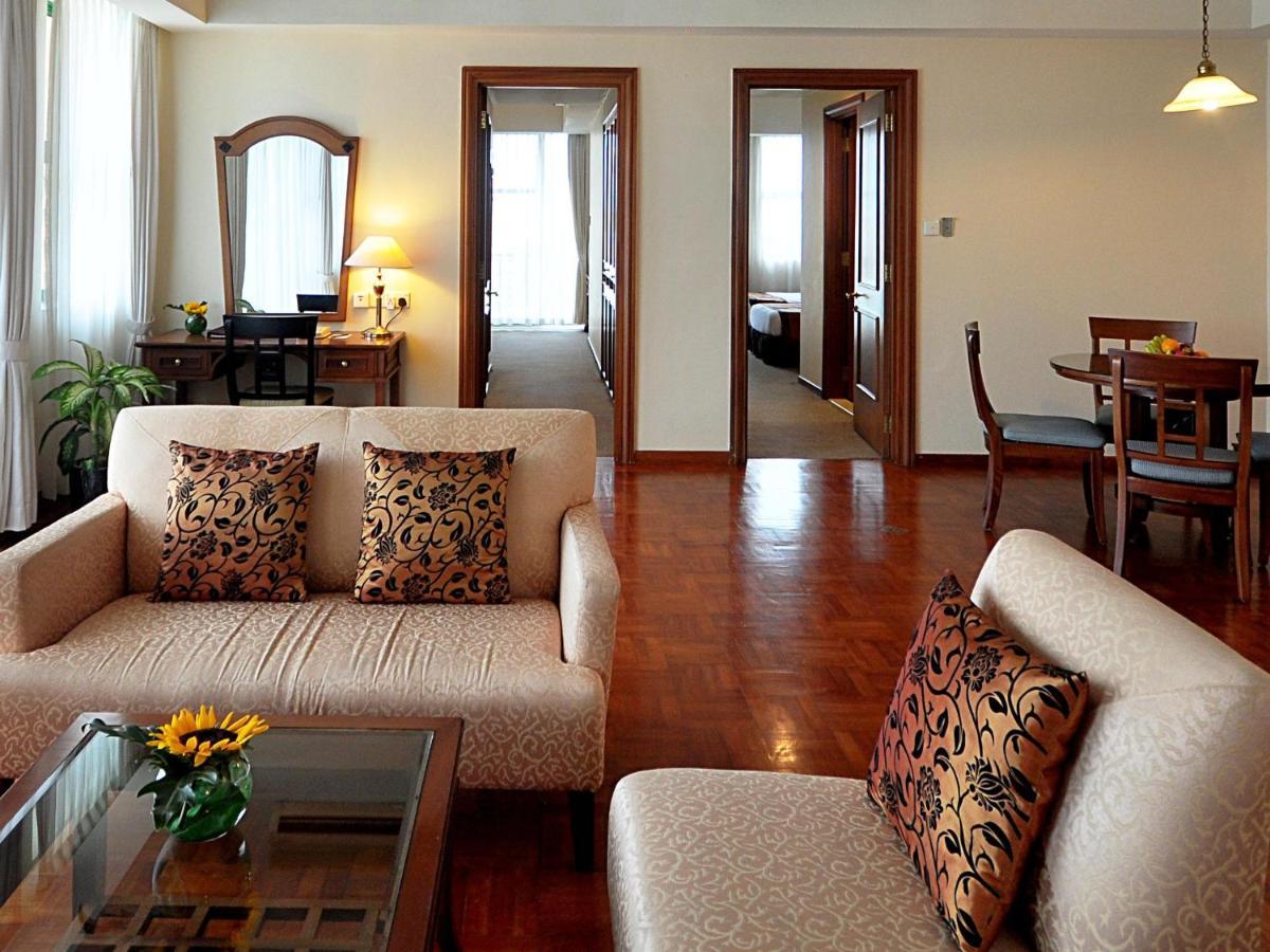 Himawari Hotel Apartments Phnom Penh Bagian luar foto