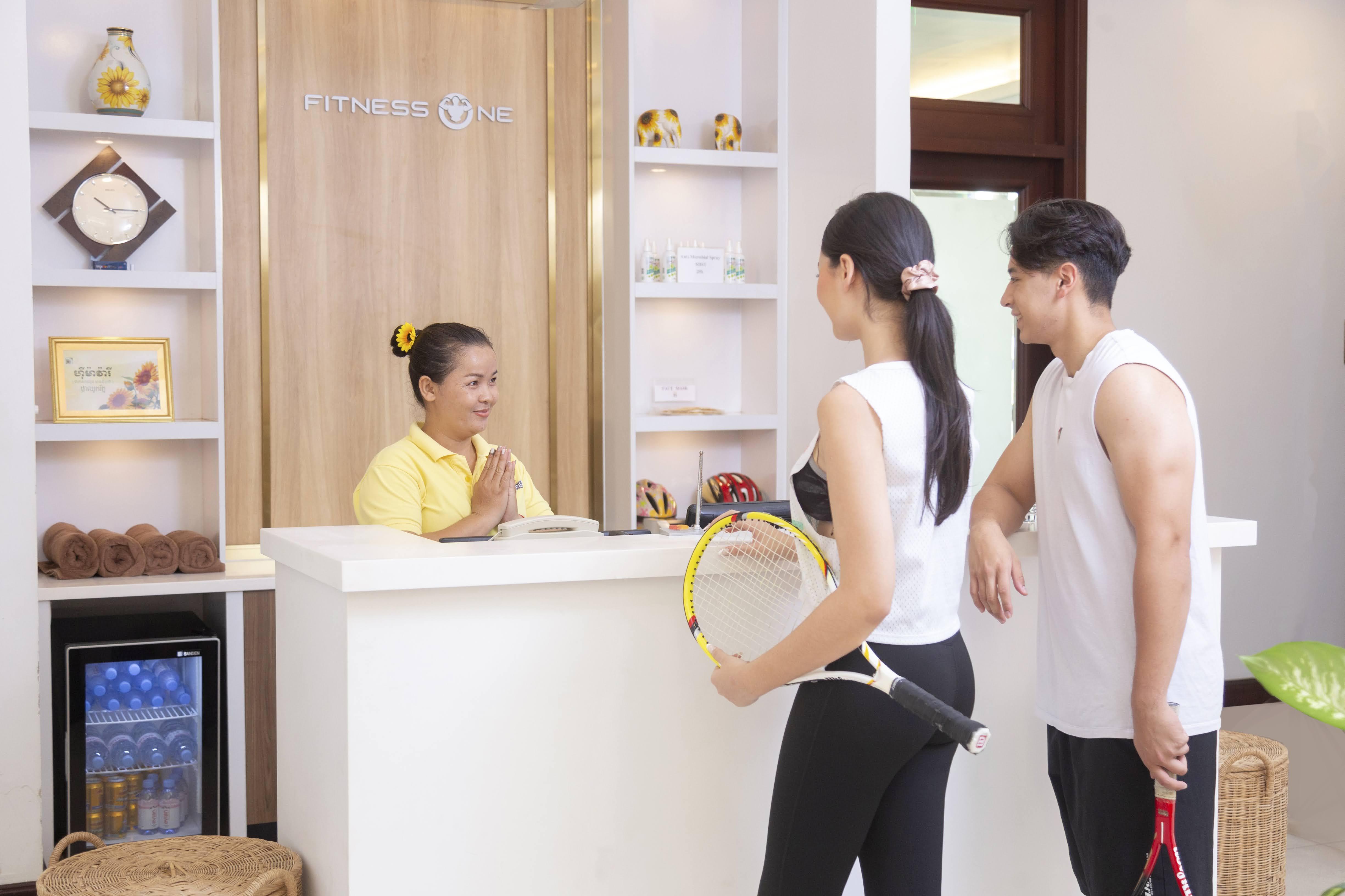 Himawari Hotel Apartments Phnom Penh Bagian luar foto