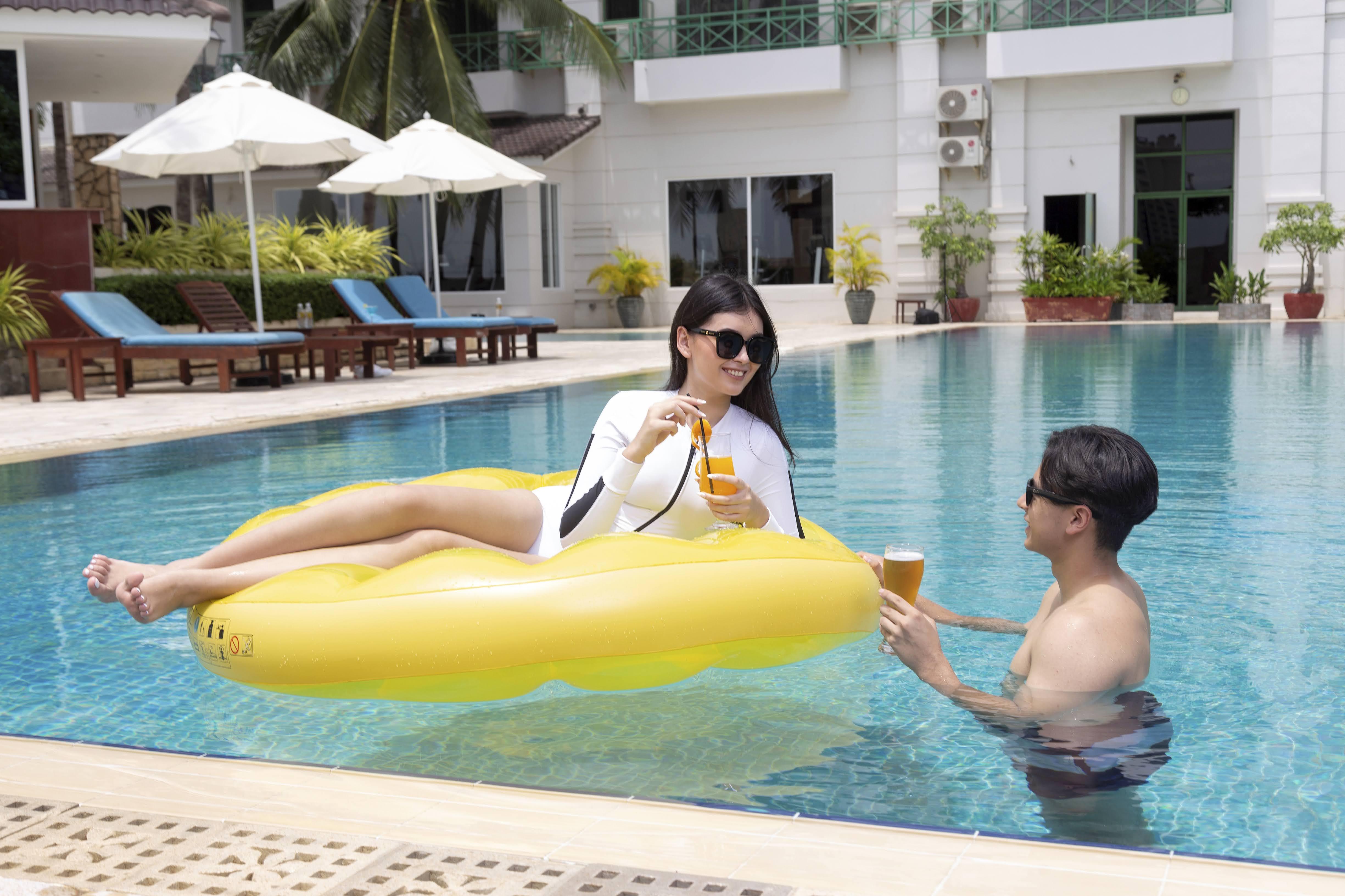Himawari Hotel Apartments Phnom Penh Bagian luar foto