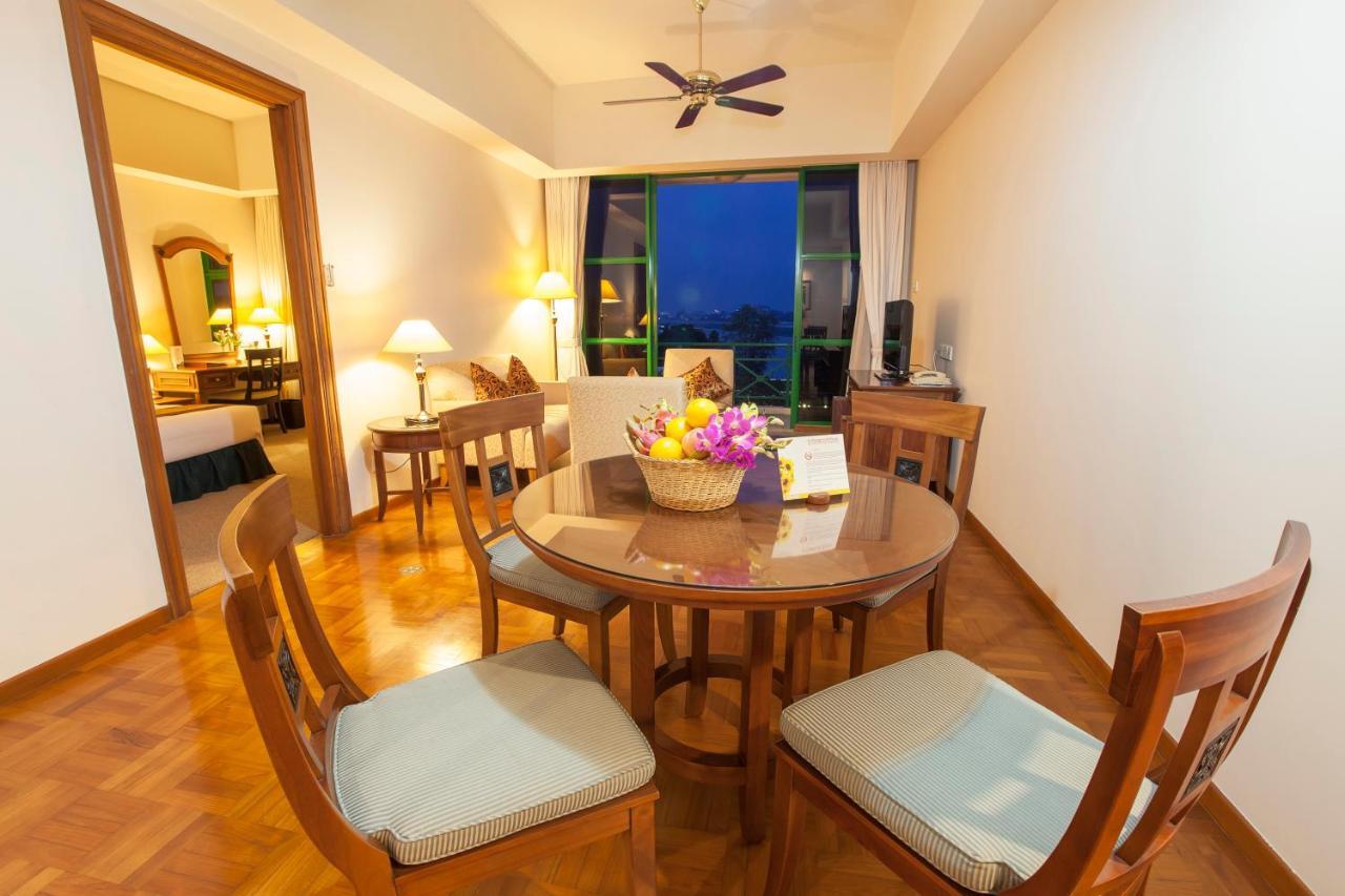 Himawari Hotel Apartments Phnom Penh Bagian luar foto