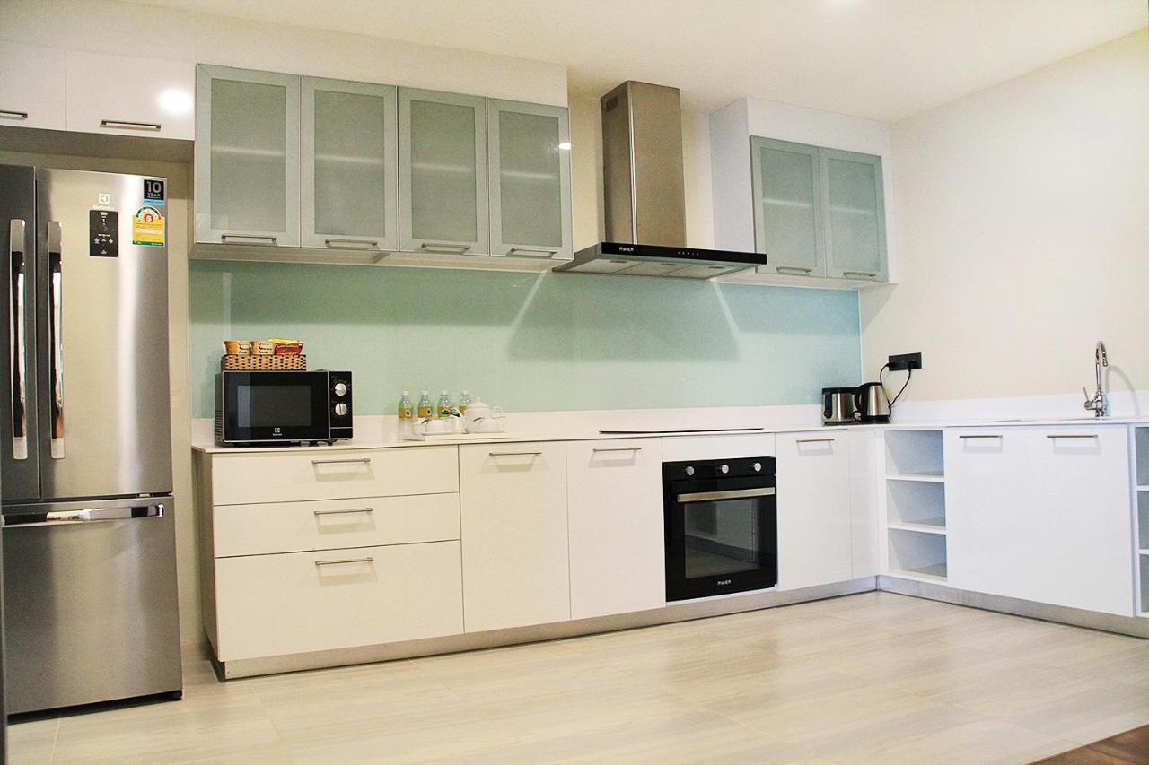 Himawari Hotel Apartments Phnom Penh Bagian luar foto