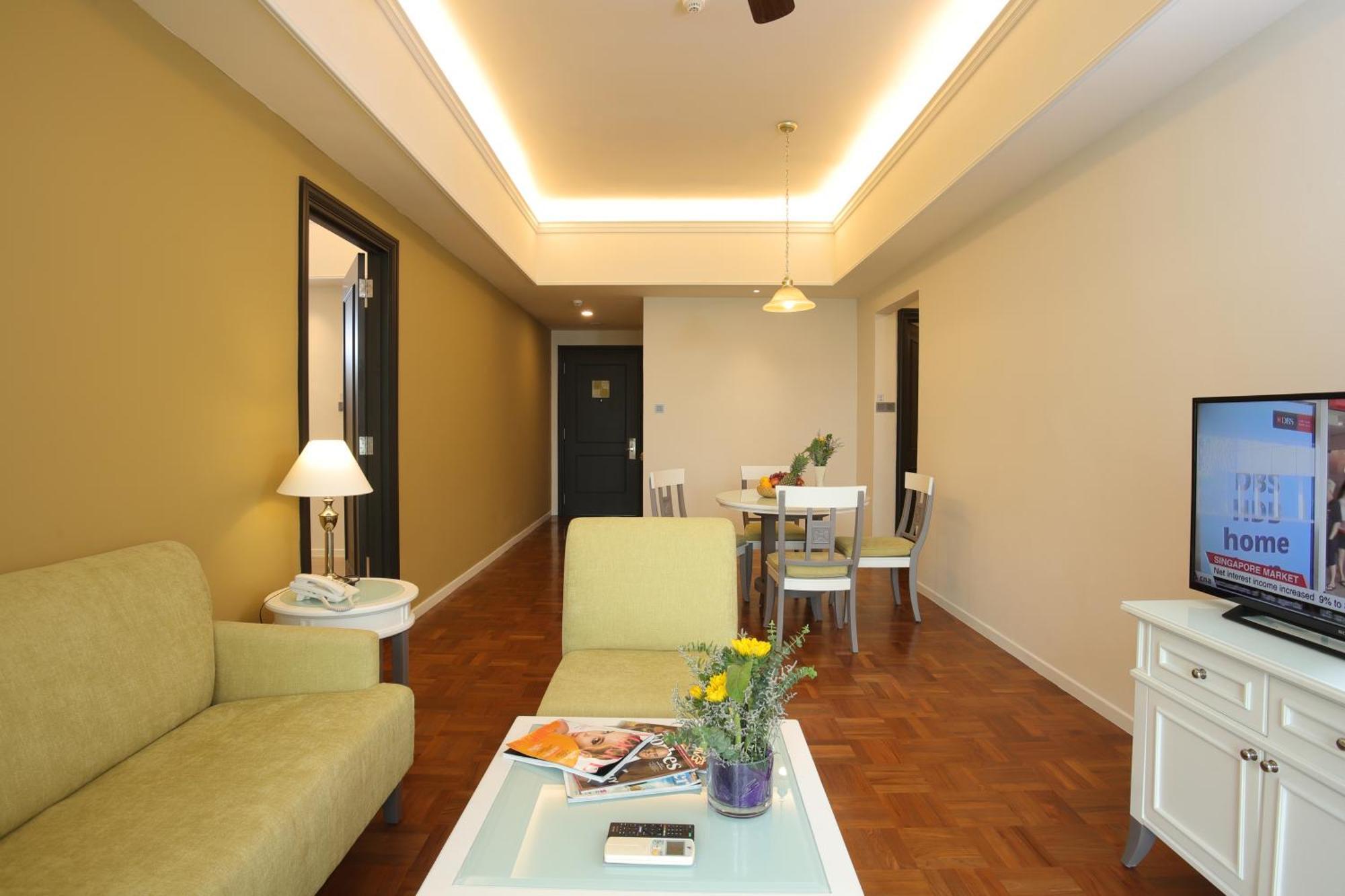 Himawari Hotel Apartments Phnom Penh Bagian luar foto