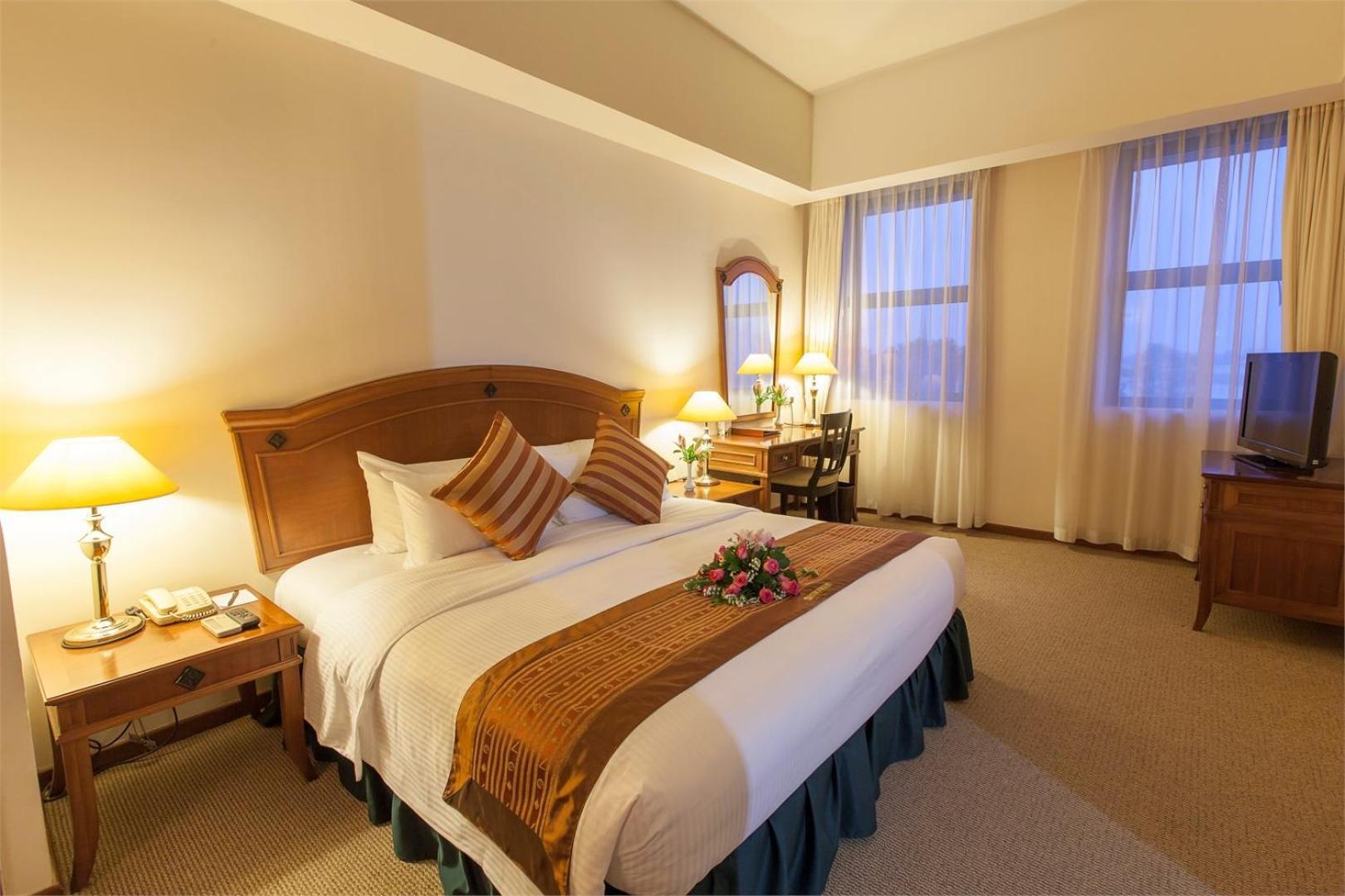 Himawari Hotel Apartments Phnom Penh Bagian luar foto